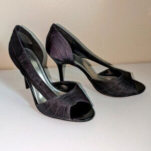 Le Chateau Elegant Black Peep Toe Heels Size 10